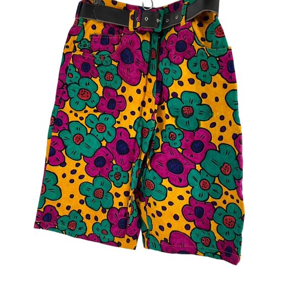 LIVE IN COLOR Pants - LIVE IN COLOR Floral High-Waisted Belted Shorts Yellow Cotton Women's Size M